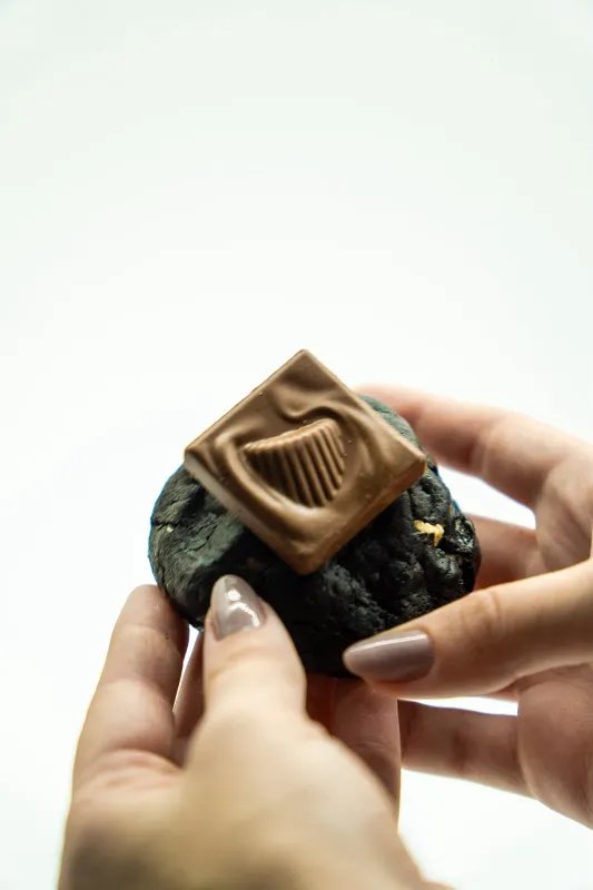 Cookie Alpino Black da Lausanne Cookies